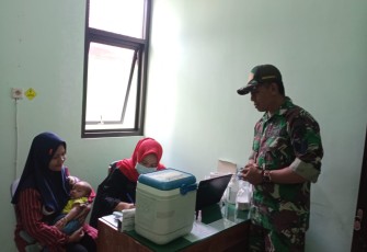 Babinsa Kodim Ponorogo Pendampingan Posyandu Balita