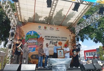 Pemerintah Kabupaten Jember mendukung penuh pelaksanaan Jatim Specialty Coffee, Tobacco dan UKM/UMKM Fest Vol.3 yang digelar di Alun-Alun Nusantara Jember, Jumat (15/5/2026)