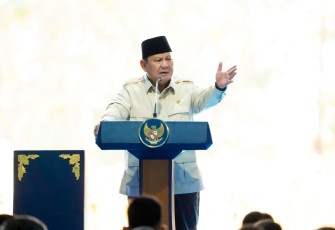 Presiden Republik Indonesia, Prabowo Subianto memberikan apresiasi tinggi kepada Polri saat menghadiri kegiatan Panen Raya Jagung Serentak Kuartal II, Groundbreaking Gudang Pangan, serta Launching SPPG Polri Tahun 2026 di Kabupaten Tuban, Jawa Timur, Sabtu (16/5/2026)