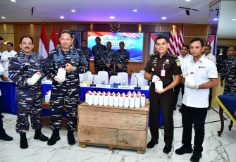 TNI AL Gagalkan Penyelundupan Ratusan Kilogram Merkuri Ilegal di Tanjung Priok 