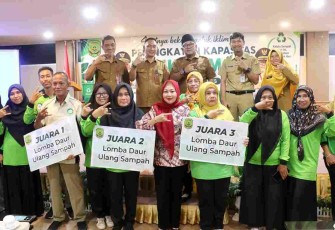 Kegiatan ini dihadiri langsung Wali Kota Tanjungpinang, Lis Darmansyah, didampingi Ketua TP-PKK Kota Tanjungpinang, Weni Lis Darmansyah