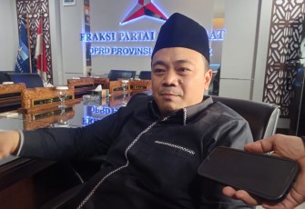 Anggota Komisi B DPRD Jatim, Arbayanto