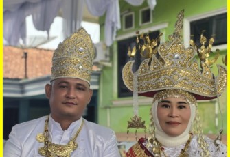Resepsi Pernikahan di OKU Timur Dimeriahkan Prosesi Adat Lampung