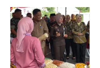 Pemda Kaur Hadiri Pasar Murah yang Diselenggarakan Kejari Kaur  