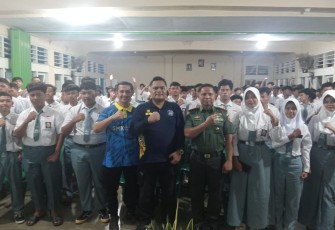 Dandim Madiun Sapa Pelajar SMK Gamaliel 1