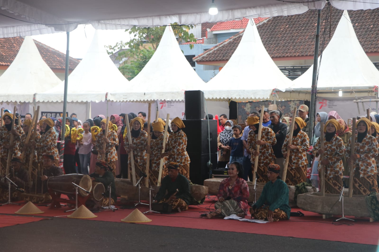 Dandim Dampingi Bupati Buka Acara Tulungagung Batik On The Street Tahun 2023