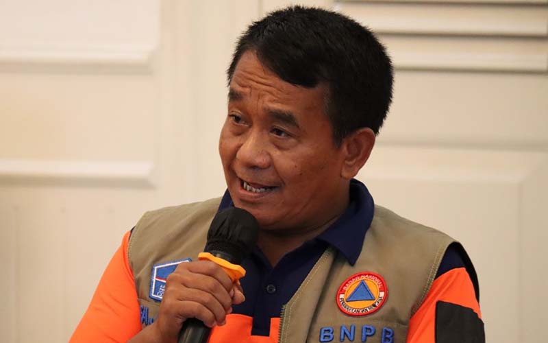 Deputi Bidang Penanganan Darurat BNPB, Mayjen TNI Fajar Setyawan daat memberikan keterangan pers di Pendopo Bupati Cianjur, Sabtu (26/11)