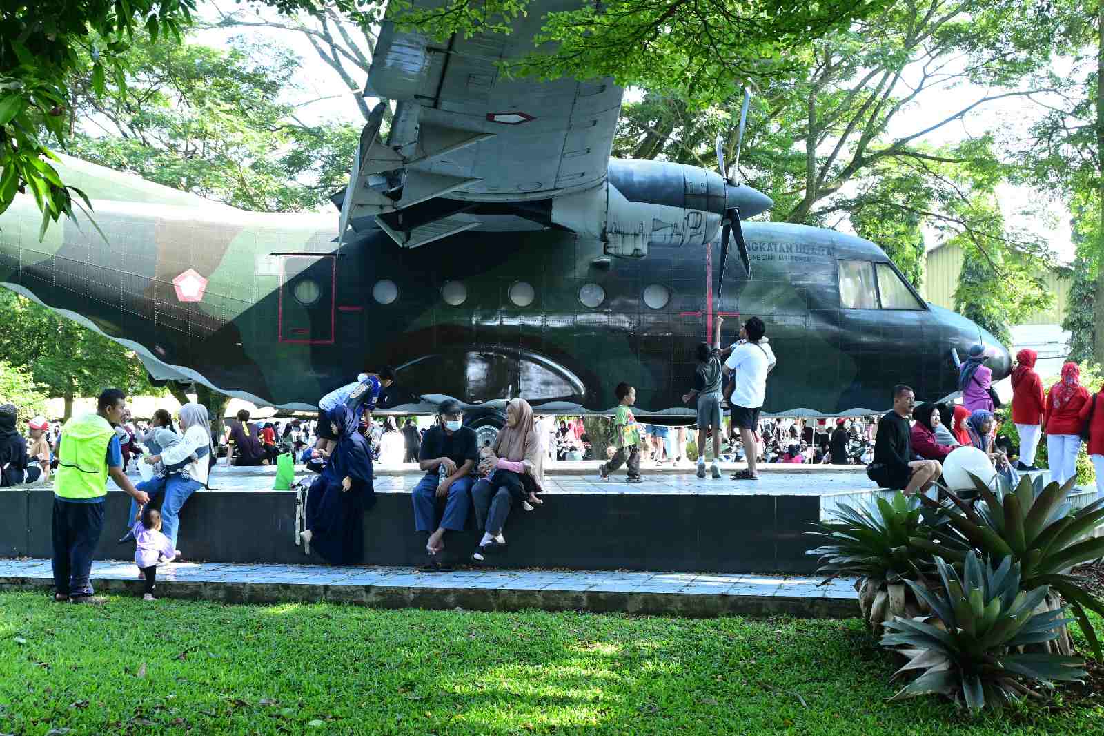 .