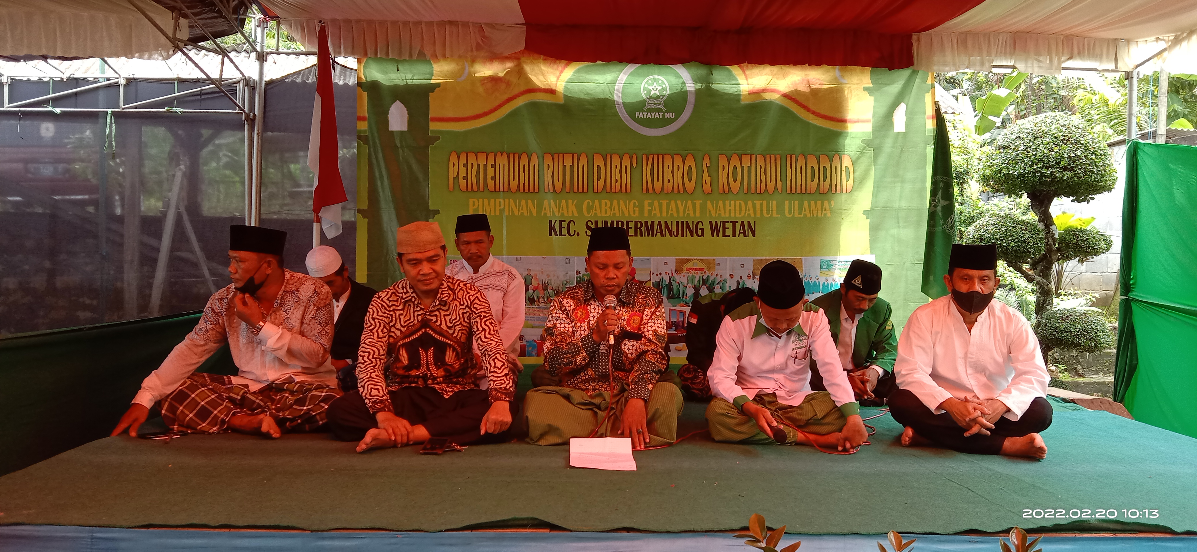 Foto bersama H, Gunawan, saat mengikuti pengajian