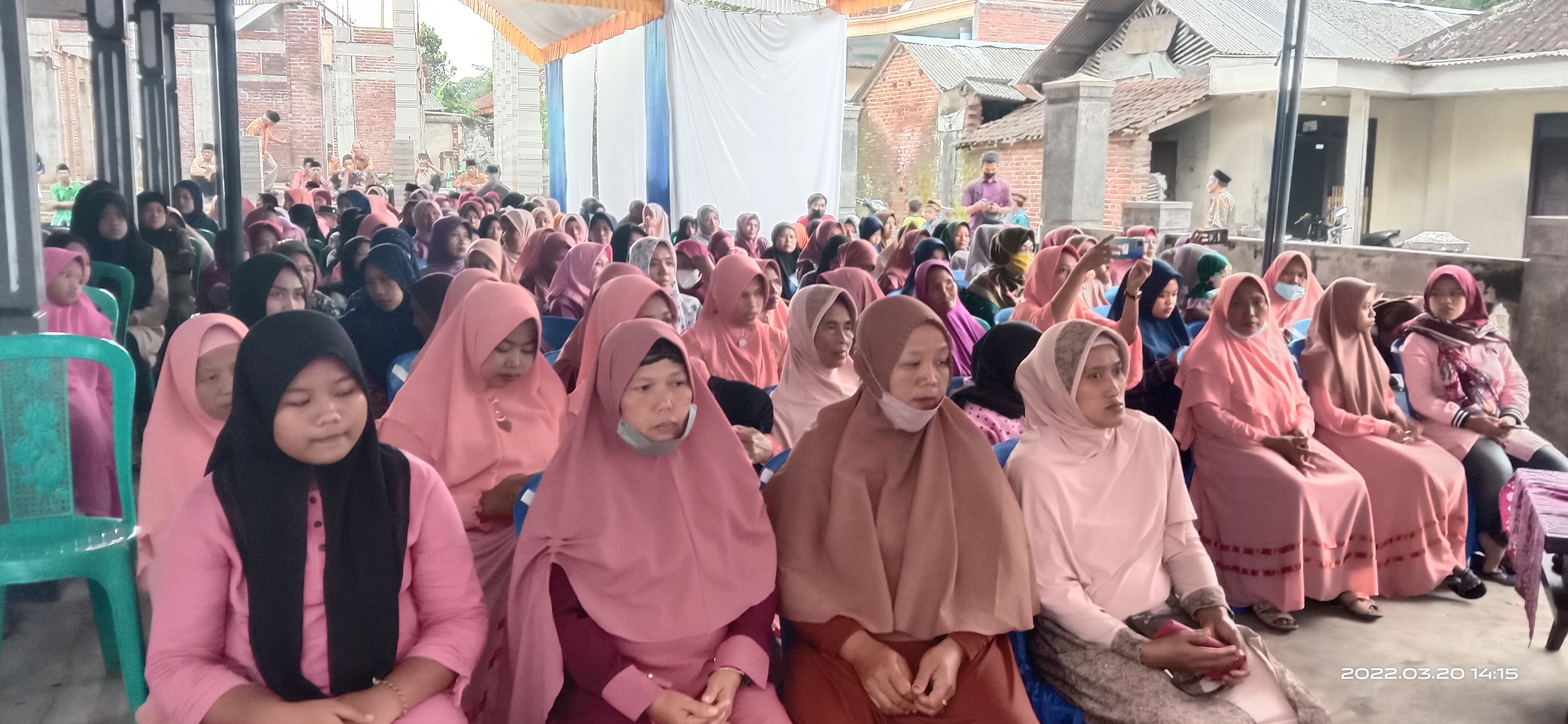Para peserta Wasbang, warga Ngajum