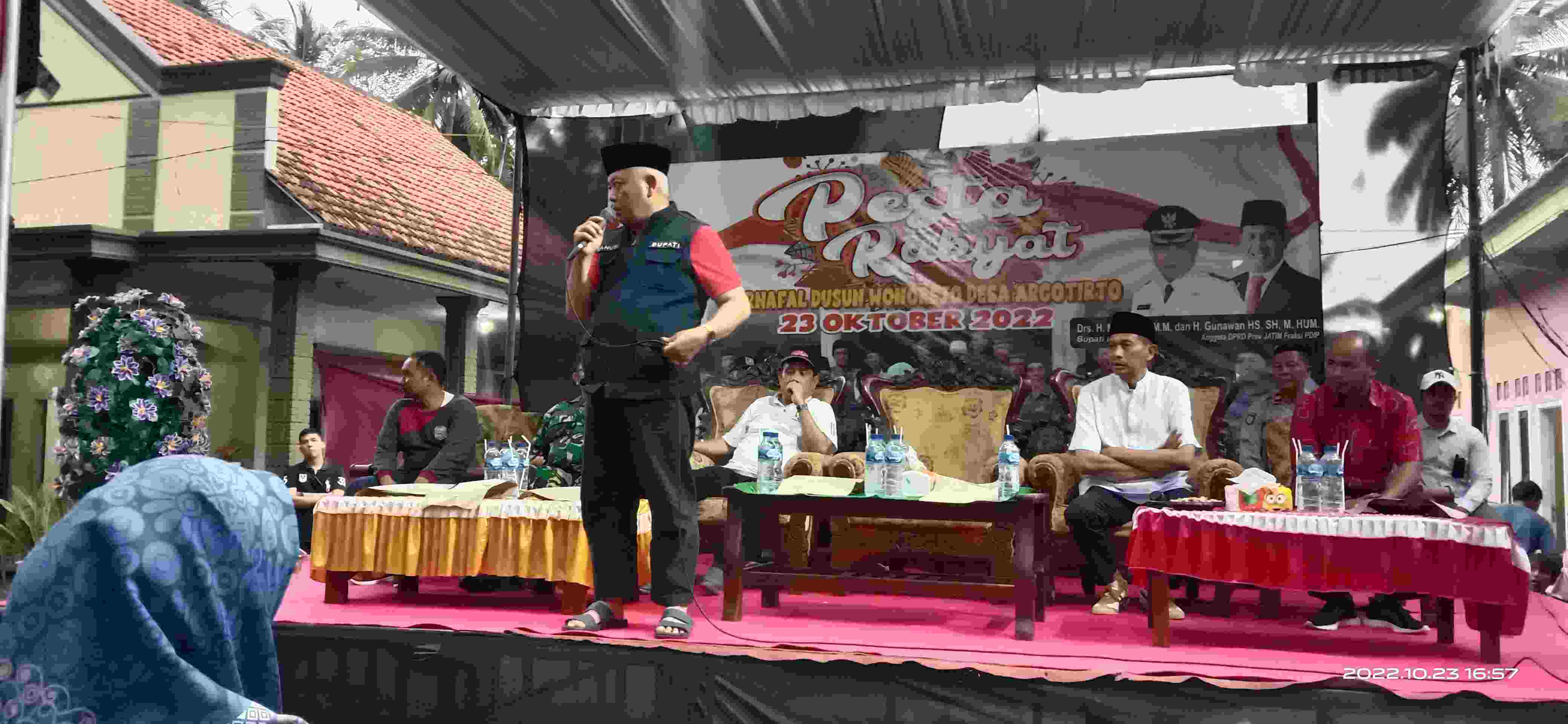 Bupati Malang saat sambutan