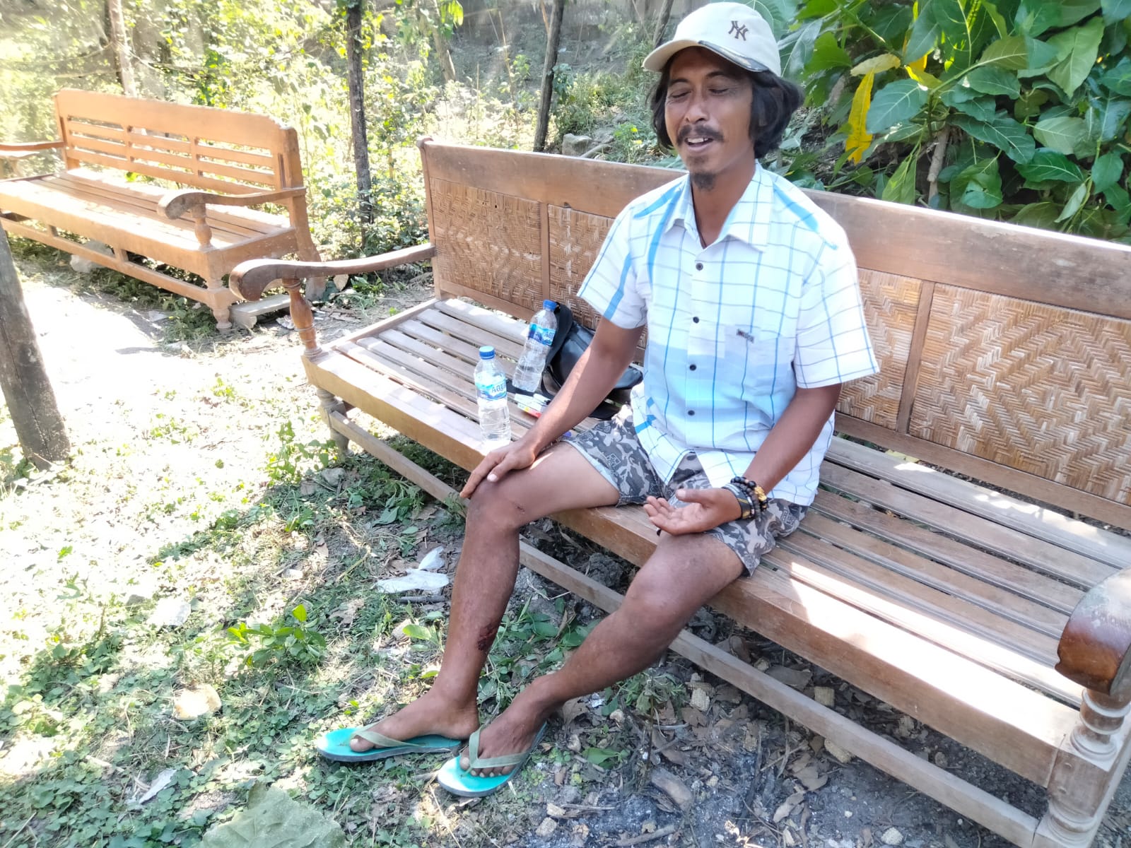 Muhammad Isnaeni korban selamat saat proses pembongkaran gedung lama SDN Gadon kecamatan Cepu kabupaten Blora.