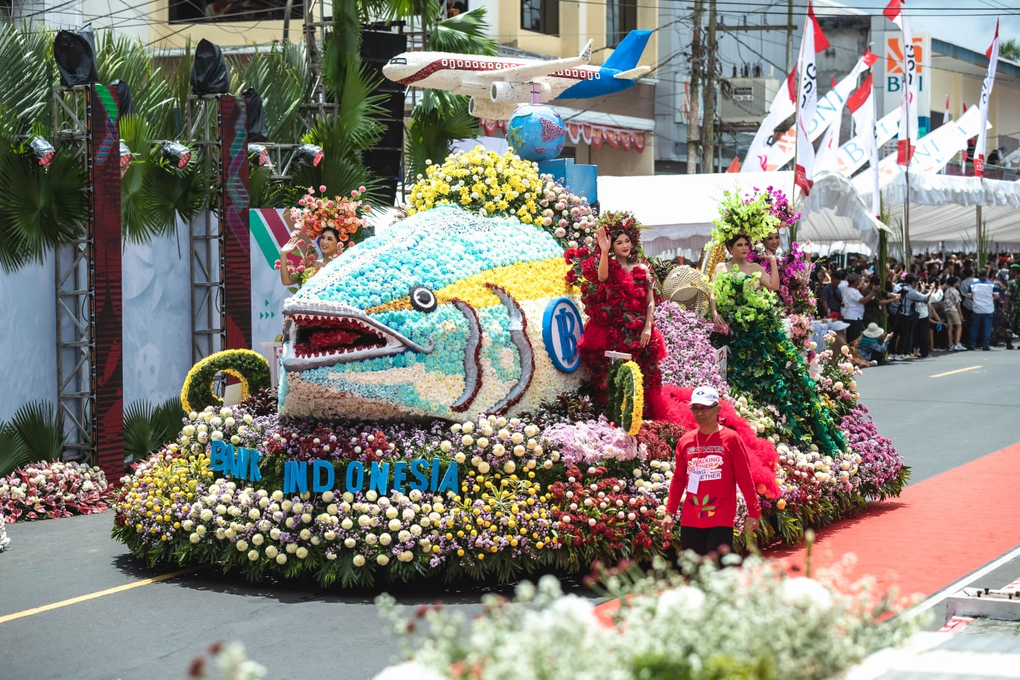 Parade Festival Bunga Tomohon