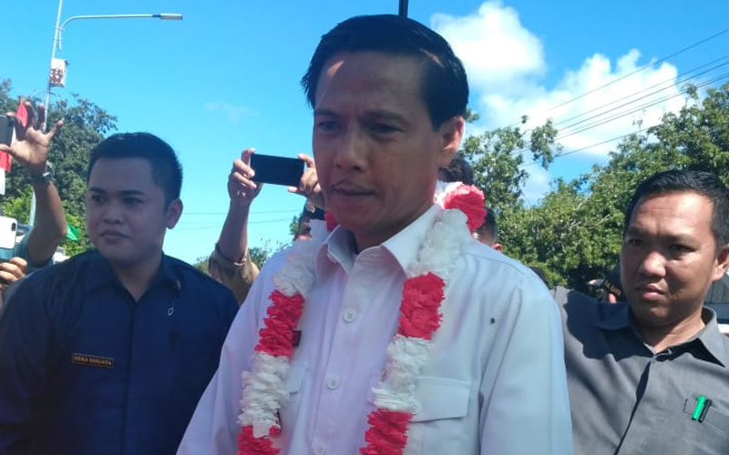 Bupati Kaur Gusril Pausi, S.Sos