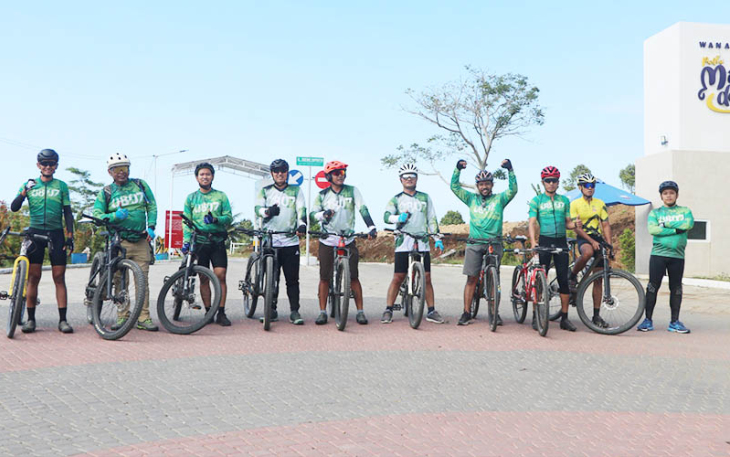 Dandim Tulungagung saat Bersafari MTB Susuri Jalan Desa
