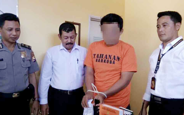 JG (28) saat berada di Mapolres Bengkulu Selatan