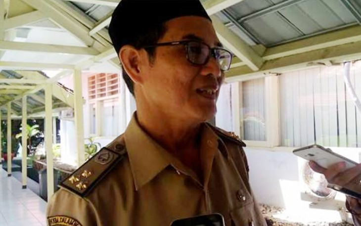 Plt Sekda Provinsi Bengkulu Gotri Suyatno usai diperiksa peyidik Kejati Bengkulu, Selasa (11/07/2017).