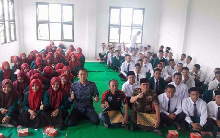 Seminar Hukum Tata Negara dengan tema "Mahasiswa HTN untuk Bangsa dan Negara, Sabtu (16/9/2017).