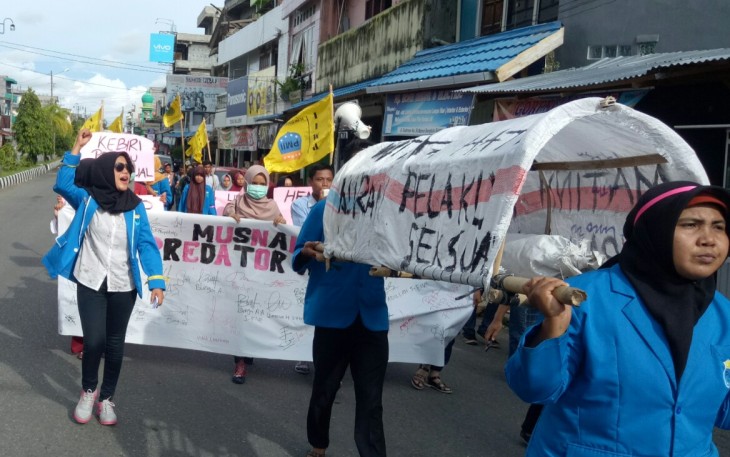 KOPRI PMII saat menggelar aksi demo,  Sabtu (25/11/2017).