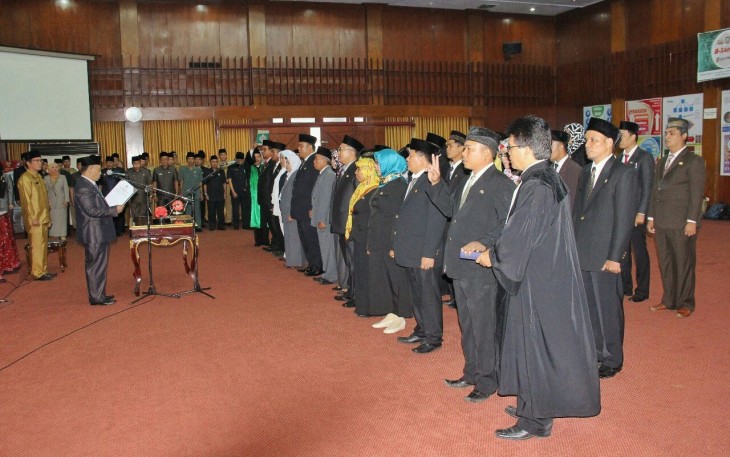 Sekda Nopian Andusti saat melantik 43 pejabat fungsional di lingkungan Pemprov Bengkulu.