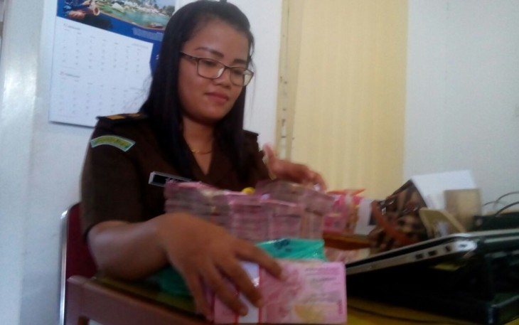Uang pengembalian dari tersangka diterima Kejaksaan Tinggi Bengkulu