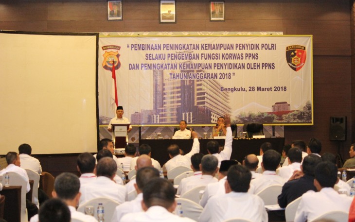 Sekda Provinsi Nopian Andusti saat menghadiri kegiatan pembinaan peningkatan kemampuan Polri selaku pengemban fungsi korwas PPNS dan peningkatan kemampuan penyidikan oleh PPNS.