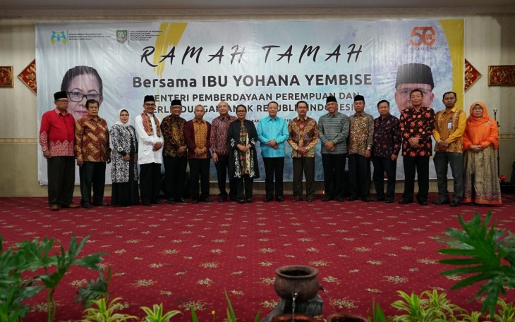Foto Bersama usai Penandatangan Mou