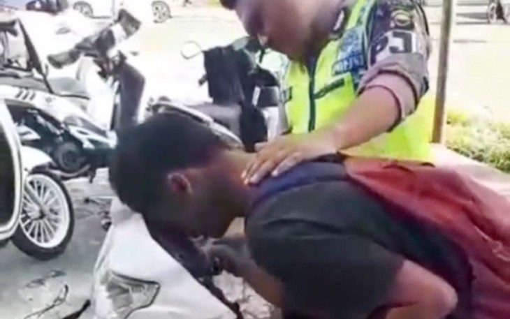 Pemuda Kaur yang nekat pura-pura kesurupan saat ada razia polisi. Foto (Tribratanewsbengkulu.com)