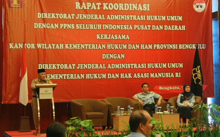 Sekretaris Daerah Provinsi Bengkulu Nopian Andusti membuka Rakor Dirjen Administrasi Hukum Umum Kemenkumham bersama PPNS Se-Provinsi Bengkulu, di Santika Hotel.