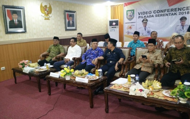Sekda Provinsi Bengkulu Nopian Andusti hadir dan menyampaikan laporan Pelaksanaan Pilwakot Bengkulu 2018.