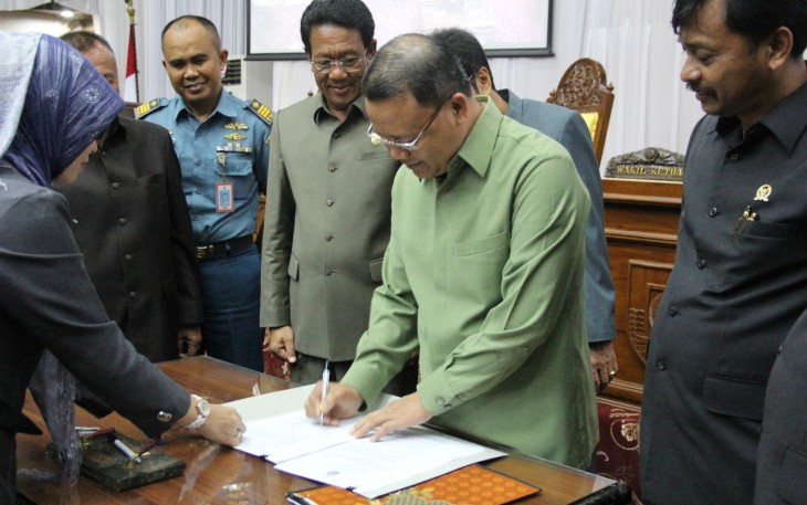 Gubernur Bengkulu Dr. H. Rohidin Mersyah, MMA menghadiri Rapat Paripurna DPRD Provinsi Bengkulu yang ke -12.