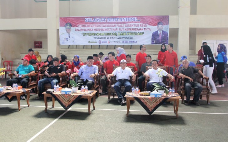 Pembukaan Turnamen Tenis Lapangan Piala Direktur RSUD 