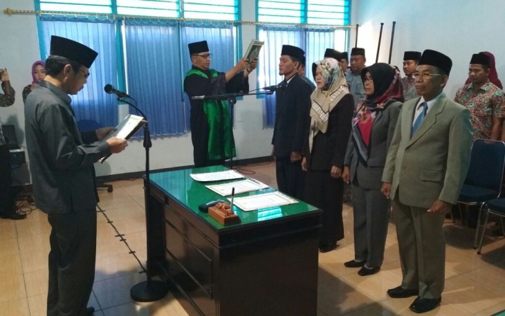 Asisten III Bidang Administrasi Umum M. Husni Melantik Empat Auditor Madya di Inspektorat Kota Bengkulu