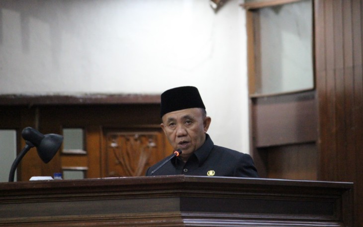 Sekda Provinsi Bengkulu Nopian Andusti, SE. MT menghadiri Rapat Paripurna DPRD Provinsi Bengkulu yang ke -IV Masa Persidangan ke- III Tahun Sidang 2018