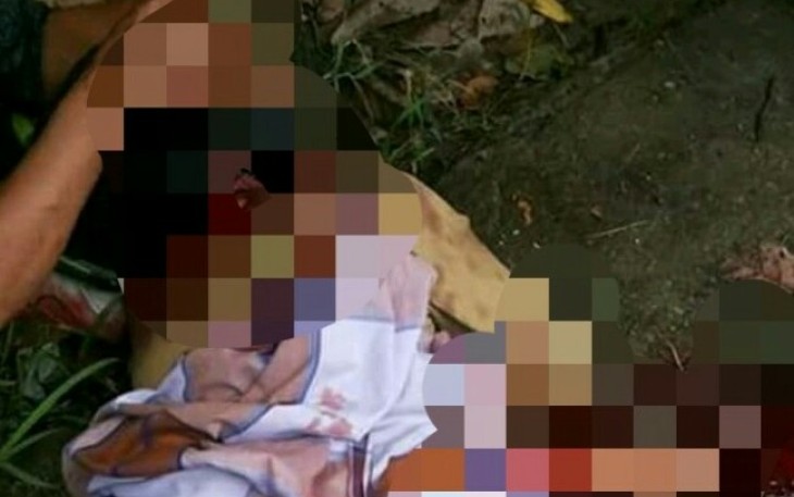 Korban tergeletak bersimbah darah usai dibacok suami
