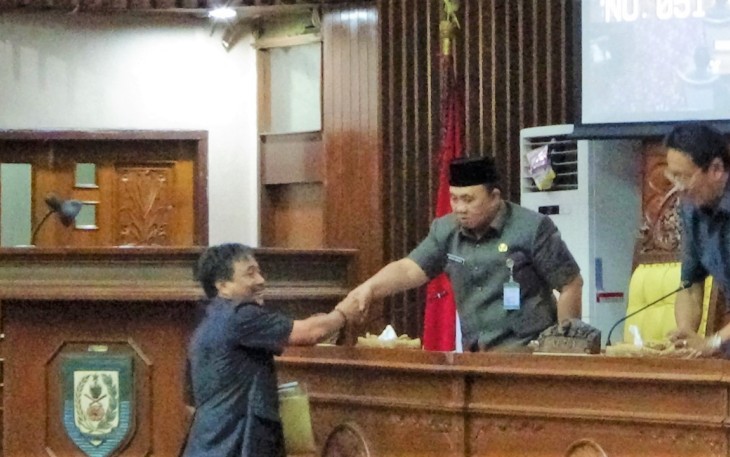 Sekda Provinsi Bengkulu Nopian Andusti Menghadiri Rapat Paripurna DPRD Provinsi Bengkulu 