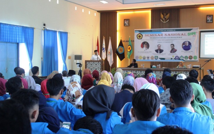 Plt Gubernur Bengkulu Rohidin Mersyah hadir dan menjadi Keynote Speaker pada Seminar Nasiolan Pengentasan Kemiskinan.
