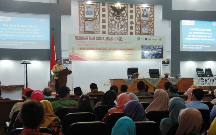 Sekretaris Daerah Provinsi Bengkulu Nopian Andusti membuka Seminar Sosialisasi Hasil PKL Politeknik Statistika STIS.