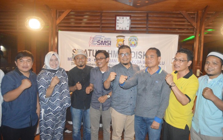 Foto bersma pengurus SMSI Provinsi, Kapolda dan Ketua DPRD kota Bengkulu 