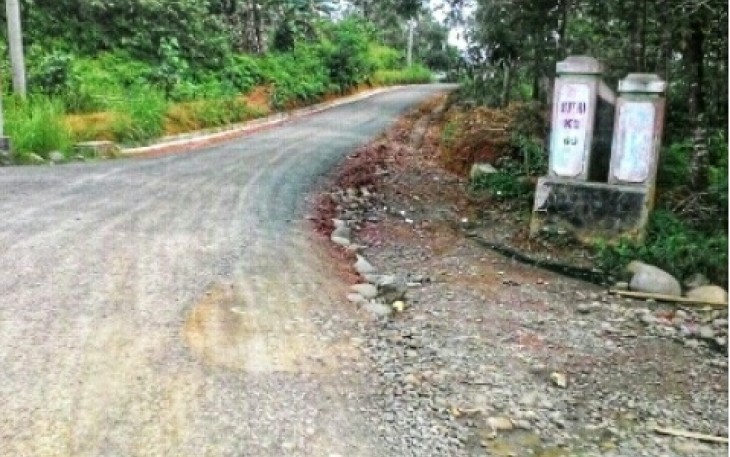 Kondisi Jalan Desa Air Sebayur saat ini