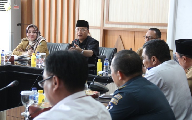 Plt Gubernur Bengkulu Rohidin Mersyah Pimpin Rapat Pembahasan Dengan PT. Pathaway Internasional di Ruang Rapat Rafflesia Kantor Gubernur
