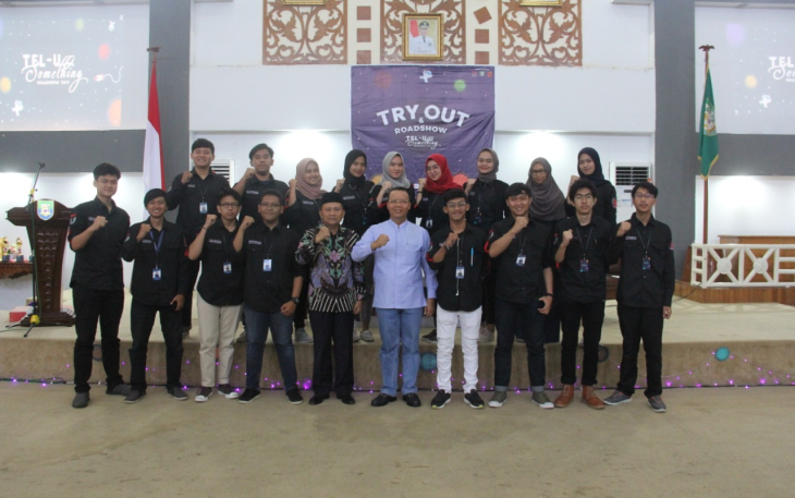 Gubernur Bengkulu Rohidin Mersyah membuka scara resmi kegiatan Try Out dan Roadshow bertajuk Tell U Something 2019