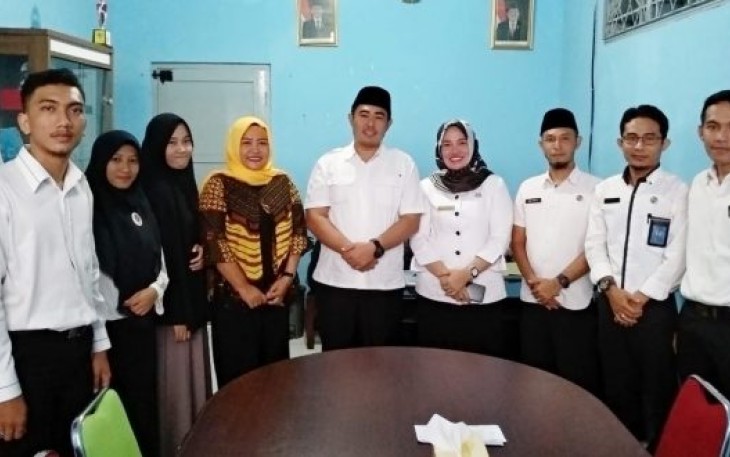Kadiskominfosan Medy Pebriansyah menerima kunjungan Dosen Ilmu Komunikasi Fakultas Ilmu Sosial dan Ilmu Politik (Fisip) UMB, Eche Trisna, Rabu (13/2/2019).