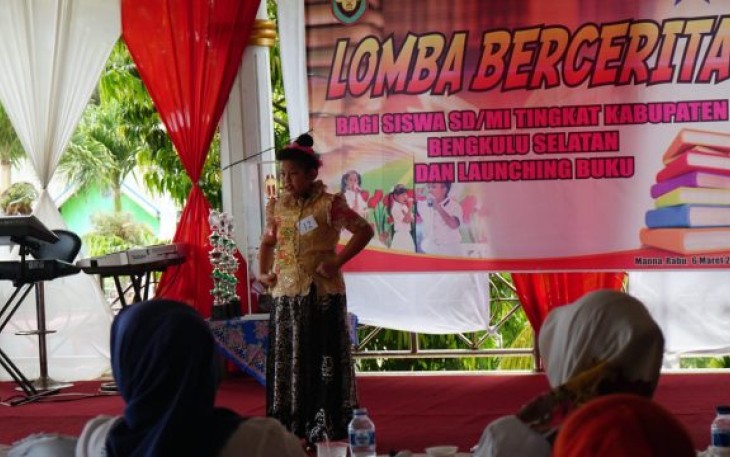 Salah Satu Peserta Lomba Bercerita  