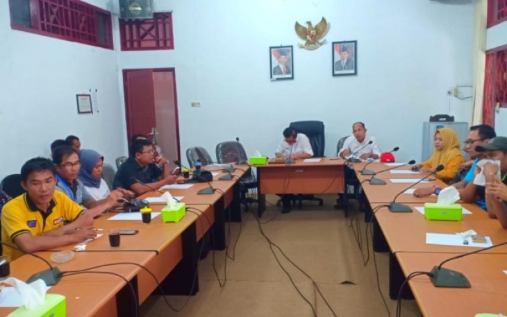 Perwakilan media online di Kaur saat mendatangi Sekretariat DPRD Kaur