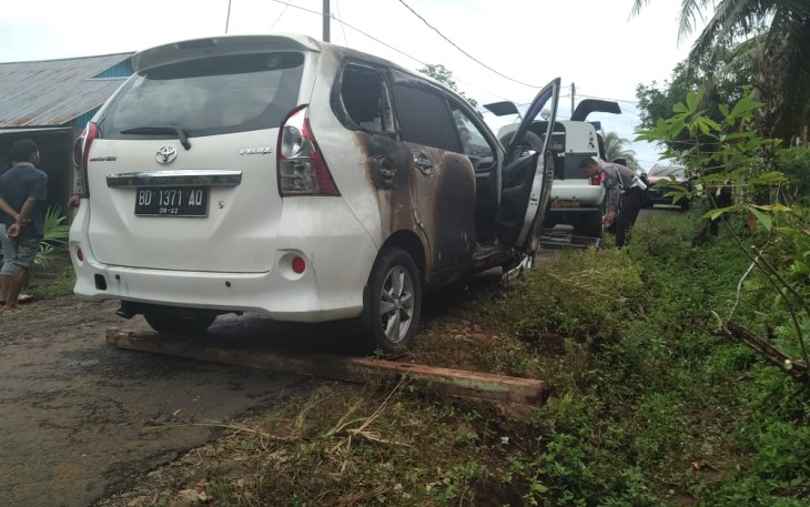 Kondisi mobil di lokasi kejadian