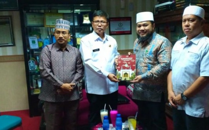 Wali Kota Bengkulu Helmi Hasan Dan Sekretaris Kota Cirebon Asep Dedi