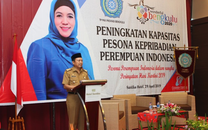 Asisten I Pemda Provinsi Hamka Sabri Membuka Pelatihan Peningkatan Kapasitas Pengurus TP PKK