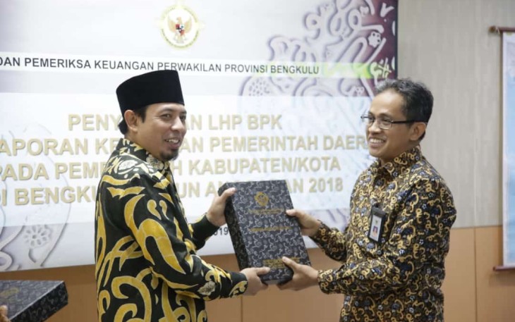 Wakil Wali Kota Bengkulu Dedy Wahyudi Terima Laporan Opini WTP Dari BPK Provinsi Bengkulu 