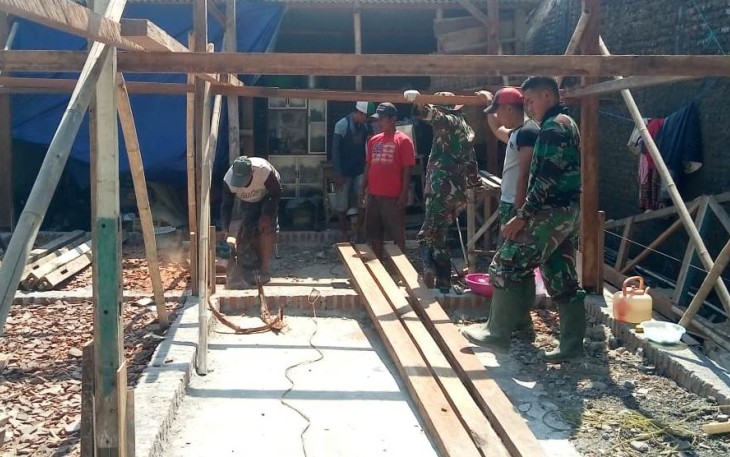 Satgas TMMD Targetkan Sepekan Untuk Rehab RTLH Milik Rohman
